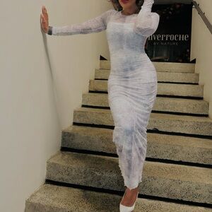 Elegant White Long Sleeve Dress